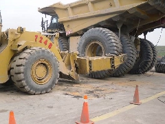 DESMONTAJE DE LLANTAS OTR