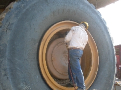 MANTENIMIENTO DE LLANTAS OTR